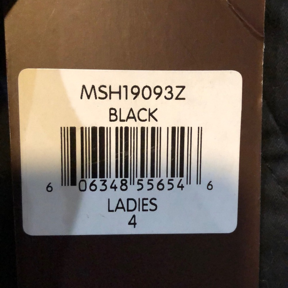 Shorts - Picture 3 of 3